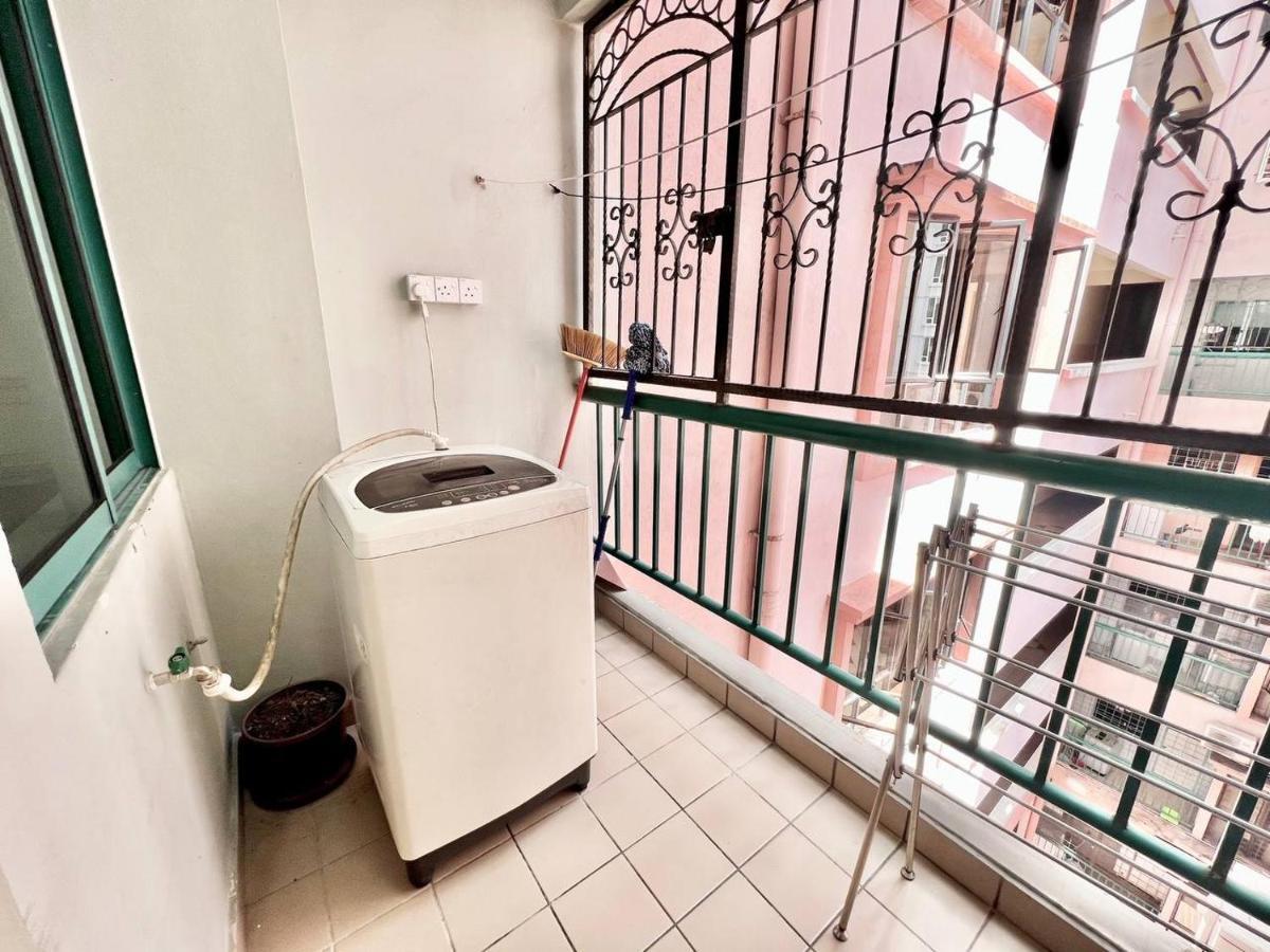Marina Court Vacation Home 3 Bedrooms - コタキナバル エクステリア 写真